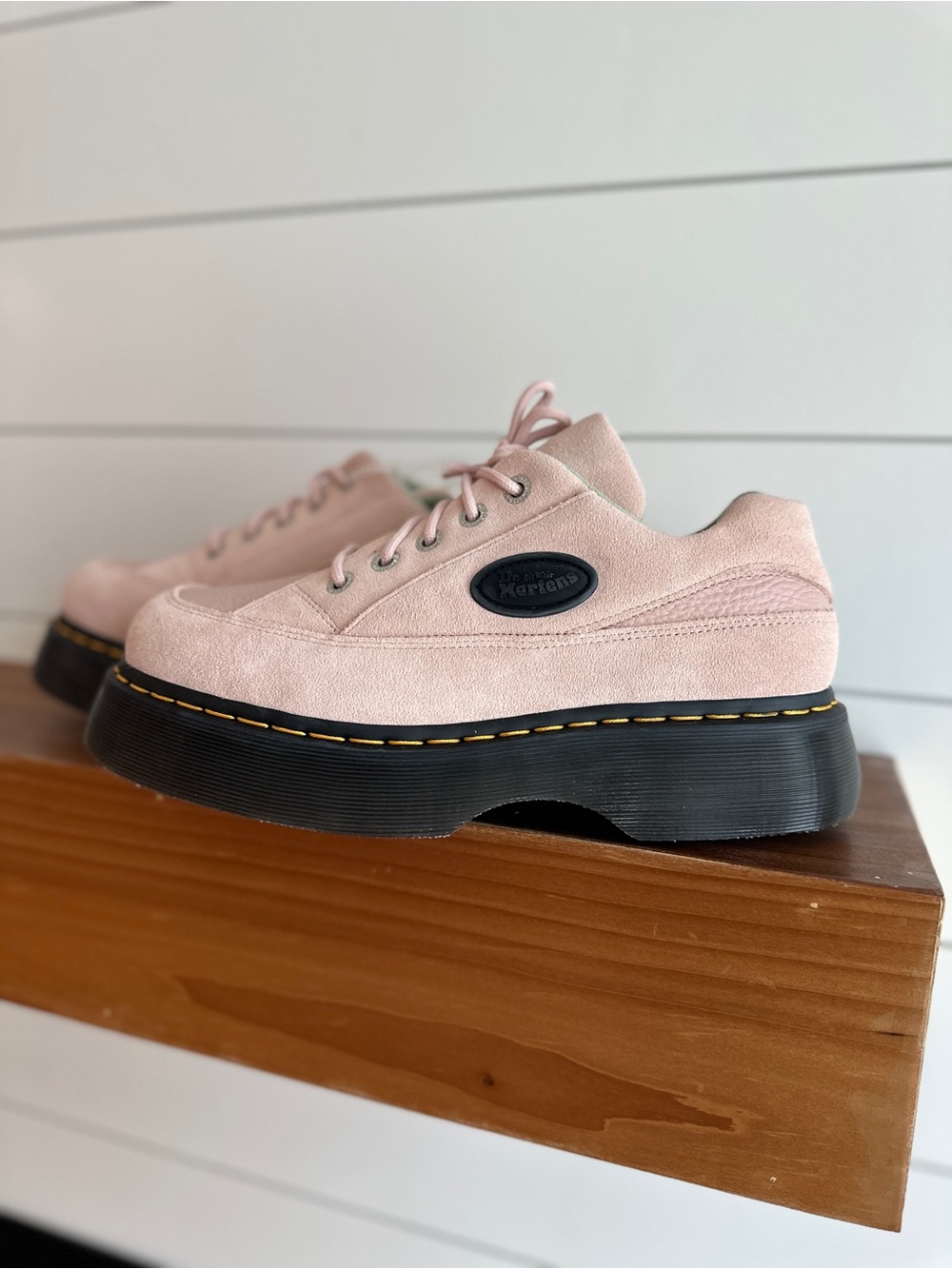 Dr. Martens Buzz 5-Eye Powder Pink Suede Shoes (US W10 / M9)